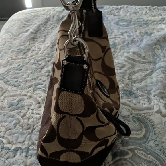 Coach purse - Picture 2 of 3